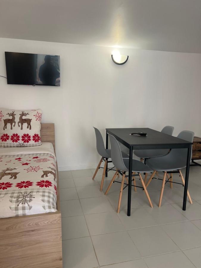 Chaudari Guest House Palaiseau Εξωτερικό φωτογραφία