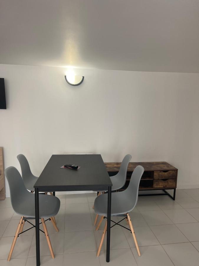 Chaudari Guest House Palaiseau Εξωτερικό φωτογραφία
